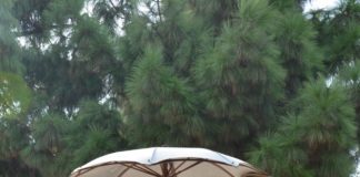 Βόλτα και αγνάντι με τα υπέροχα αγάλματα στο Παλαιό Φάληρο