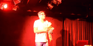 “Η τέλεια γυναίκα” στο θέατρο Μελίνα Μερκούρη στη Γλυφάδα