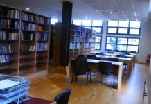 Σε πλήρη λειτουργία η Δημοτική Βιβλιοθήκη Γλυφάδας (φωτό)