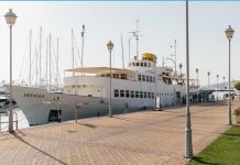 Το πλωτό Μουσείο ξεκινά πάλι τη λειτουργία του στη Μαρίνα Φλοίσβου …Η “Νεραϊδα” του Γ. Λάτση αφηγείται ιστορίες