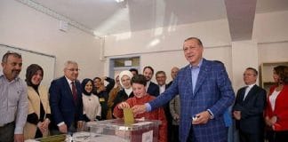 4+1 σενάρια για την επόμενη μέρα της οριακής νίκης Ερντογάν