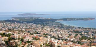 Με χορό, μεζέδες και ποτό υποδέχονται την Πρωτομαγιά στο Πανόραμα Βούλας