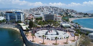 Οι ιστορικές μνήμες παραμένουν. Μνημείο Γενοκτονίας των Ελλήνων του Πόντου στον Πειραιά (φωτό)