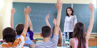 Δωρεάν μαθήματα σε θερινά και χειμερινά τμήματα για μαθητές Λυκείου του Πειραιά. Ποια δικαιολογητικά χρειάζονται. Ποια είναι τα εισοδηματικά κριτήρια για εγγραφές