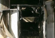 Ανατίναξαν ATM και “βούτηξαν” τα λεφτά σε καφετέρια στη Σαρωνίδα