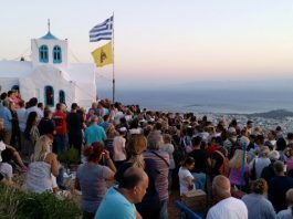 Εκεί ψηλά στο εκκλησάκι του Προφήτη Ηλία …στη Γλυφάδα (foto/video)
