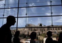 Αλλάζουν χέρια οι ελληνικές επιχειρήσεις