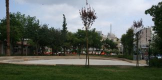 “Τρέχουν” τα έργα για την ανακαίνιση της Πλατείας Πηγάδας στο Πειραιά (φωτό)