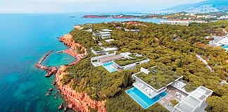 Βάζει πόδι στο νέο Αστέρα Βουλιαγμένης Έλληνας εφοπλιστής. Αποκτά τρεις πολυτελείς κατοικίες