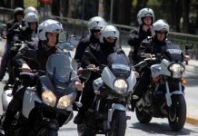 Άγριο κυνηγητό στο Π. Φάληρο. “Μπούκαραν” σε σπίτι 3 Γεωργιανοί . Η ομάδα ΔΙΑΣ τους πέρασε χειροπέδες