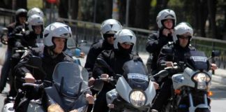 Άγριο κυνηγητό στο Π. Φάληρο. “Μπούκαραν” σε σπίτι 3 Γεωργιανοί . Η ομάδα ΔΙΑΣ τους πέρασε χειροπέδες