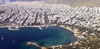Ζήτηση και αγοραστικό ενδιαφέρον για τα ακίνητα στην Αθηναϊκή Ριβιέρα. Οι τιμές ανά περιοχή