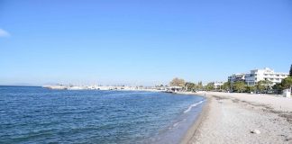 Προς ολοκλήρωση ο καθαρισμός ακτών από την ρύπανση . Παραδίδονται προς χρήση παραλίες σε Π. Φάληρο, Άλιμο, Γλυφάδα κ.α