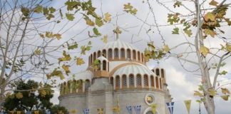 Έργα ανάπλασης στην Πλατεία Αγίου Κωνσταντίνου στη Γλυφάδα