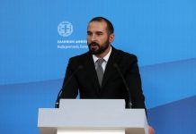 Η κήρυξη αρχαιολογικού χώρου στο Ελληνικό δεν συνεπάγεται περιορισμούς δόμησης , διευκρινίζει ο Κυβερνητικός Εκπρόσωπος