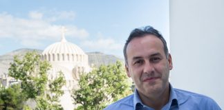 Επίδομα 5.000 ευρώ σε μητέρες που αποκτούν τέταρτο παιδί από τον Δήμο Γλυφάδας