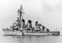 Στη Στη σκιά του Ποσειδώνα Η ανταρσία του Αντιτορπιλικού «ΒΕΛΟΣ» στον Πολυχώρο του Δημαρχείου Π. Φαλήρου