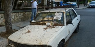 Π. Φάληρο: σε εξέλιξη το πρόγραμμα απομάκρυνσης εγκαταλελειμμένων αυτοκινήτων