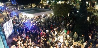 Χριστουγεννιάτικη λάμψη και μελωδίες σε Βούλα, Βάρη, Βουλιαγμένη (φωτό)