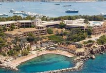 Άναψε “πράσινο φως” για τα έργα ανάπλασης της πλαζ του Αστέρα Βουλιαγμένης. Τι αναφέρει η απόφαση της Υπουργού Πολιτισμού