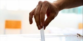 Τα τέσσερα δημοσκοπικά μηνύματα