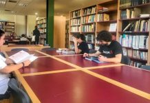 Βιβλιοθήκη Γλυφάδας: “Κάθε μήνα έχουμε θέμα”. Τι έχει τον Νοέμβριο