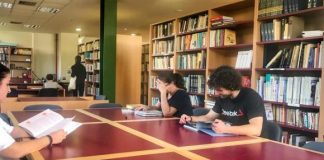 Βιβλιοθήκη Γλυφάδας: “Κάθε μήνα έχουμε θέμα”. Τι έχει τον Νοέμβριο