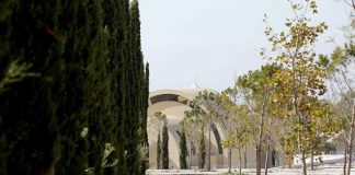 Νέο Κοιμητήριο στη Γλυφάδα