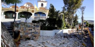 “Τρέχουν” τα έργα ανάπλασης στην Πλατεία Αγίου Παύλου στη Γλυφάδα