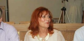 Η Ειρήνη Βαγγελάτου, υποψήφια δήμαρχος με την “Ανυπότακτη Γλυφάδα”