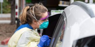 Δωρεάν rapid test από τον ΕΟΔΥ στη παραλία του Αλίμου