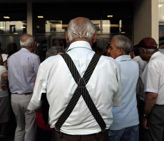 Δέκα κατηγορίες παλαιών ασφαλισμένων μπορούν να “κλειδώσουν” συνταξιοδοτικό δικαίωμα μέχρι το τέλος του 2020
