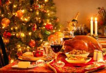 Με κωδικό 6 τα τραπέζια για Χριστούγεννα , Πρωτοχρονιά.