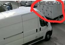 “Χτύπησαν” μεσημέρι διαρρήκτες με φορτηγό στην Αργυρούπολη.