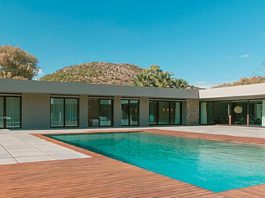 Η θρυλική βίλα του Ωνάση στο Λαγονήσι “πέρασε” σε πλούσιο Σαουδάραβα (φωτό)