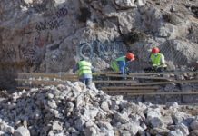 Το Σάββατο του Λαζάρου 24 Απριλίου παραδίδονται στη κυκλοφορία και οι δύο λωρίδες στις “Τρύπες Καραμανλή” στον οδικό άξονα Βάρκιζας-Σουνίου