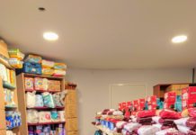 Άρχισε η διανομή προϊόντων για το Πάσχα από το Κοινωνικό Παντοπωλείο του Δήμου Γλυφάδας στους 2.000 δικαιούχους