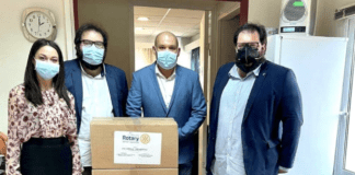 Δωρεά 140 μασκών στο Ασκληπιείο Βούλας από τον Ροταριανό Όμιλο