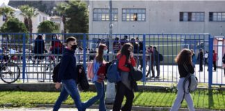 Ανοίγουν τα Λύκεια στις 12 Απριλίου σε όλες τις περιφέρειες της χώρας. Προβληματισμένοι οι λοιμωξιολόγοι. Στις 18.00 μμ ανακοινώσεις