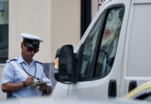 Τροχαία: «Σαφάρι» στο Παλαιό Φάληρο για παραβάσεις – 98 κλήσεις