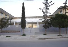 Αναστέλλεται η λειτουργία του Γυμνασίου Βουλιαγμένης. Βρέθηκε και τέταρτο κρούσμα μαθητή με κορωνοϊο.