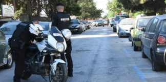 Συναγερμός μετά από συνεχόμενους πυροβολισμούς στον Άλιμο. Γάζωσαν πολυκατοικία