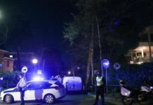 “Φαρ Ουέστ” στην Ανάβυσσο. Πυροβολισμοί και 3 τραυματίες