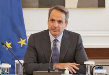 Υποχρεωτικός εμβολιασμός για τους άνω των 60. Διαφορετικά πρόστιμο 100 ευρώ τον μήνα βεβαιωμένο από την ΑΑΔΕ