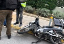 Τραυματίας ντελίβερι μετά από τροχαίο στη Γλυφάδα