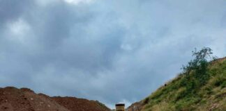 Ασκούνται και ποινικές διώξεις, μετά το μπλόκο του Δημάρχου Μοσχάτου-Ταύρου στα παράνομα μπάζα στη παραλία