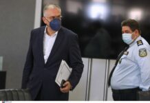 Mε 12 αστυνομικούς και ένα περιπολικό ενίσχυσε το Α.Τ Μοσχάτου-Ταύρου ο Τ. Θεοδωρικάκος