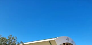 Έτοιμο το MEGA Εμβολιαστικό Κέντρο στη Γλυφάδα(φωτό)