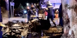 Τυλίχτηκε στις φλόγες αυτοκίνητο στη Βούλα-Εκτοξεύτηκε ο οδηγός