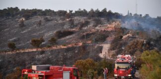 Σε ύφεση η πυρκαγιά στη Βούλα – Σε επιφυλακή πυροσβεστική και Αρχές Σε ύφεση η πυρκαγιά στη Βούλα – Σε επιφυλακή πυροσβεστική και Αρχές